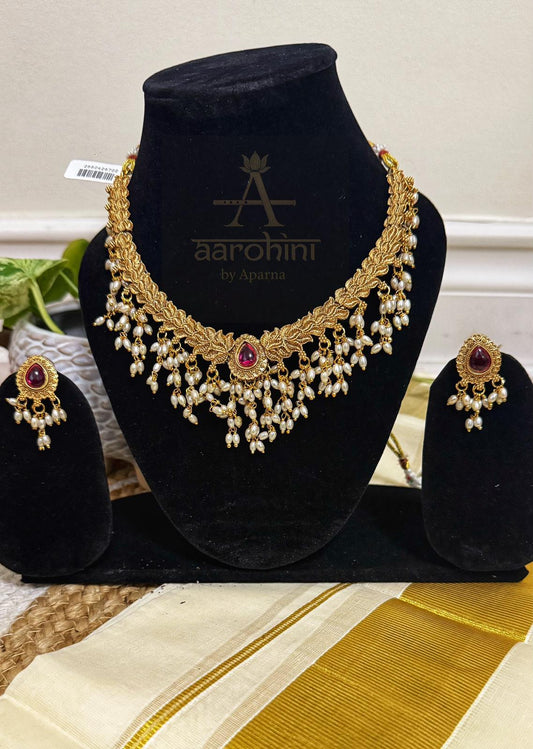 Ratna Pearl Necklace